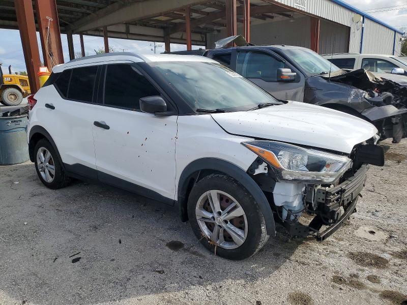 Photo 4 from auction – 2019 NISSAN KICKS with VIN 3N1CP5CU0KL566236
