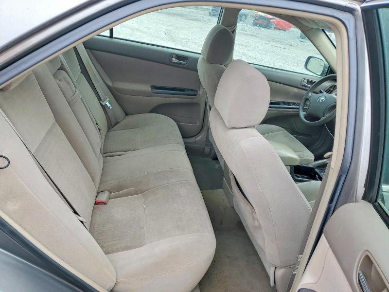 Photo 10 from auction – 2005 TOYOTA CAMRY with VIN 4T1BE32KX5U637547
