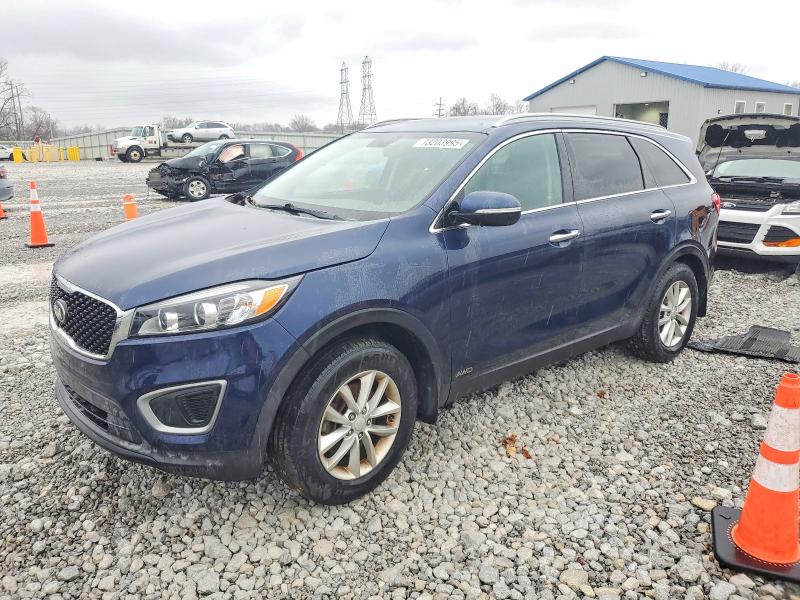 KIA SORENTO LX 2016 with VIN 5XYPGDA39GG039488 - Photo from auction
