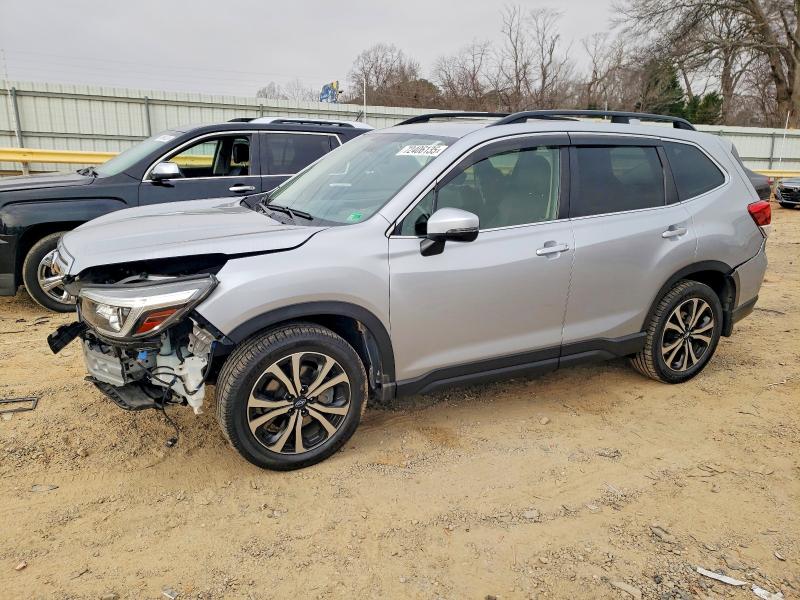 SUBARU FORESTER L 2019 with VIN JF2SKAUC7KH484638 - Photo from auction