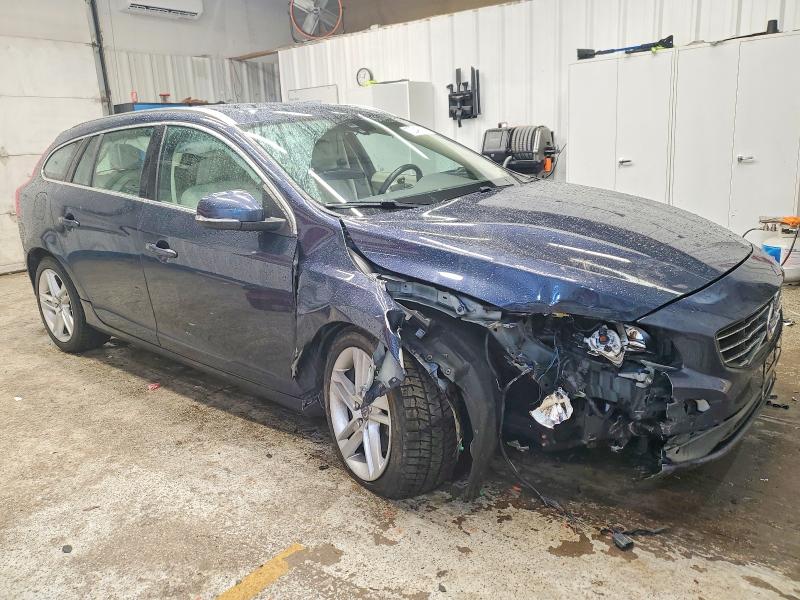 Photo 4 from auction – 2015 VOLVO V60 PREMIE with VIN YV126MEC8F1205256