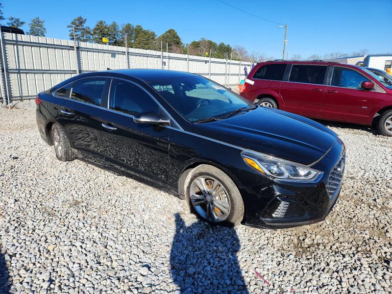 Photo 4 from auction – 2019 HYUNDAI SONATA with VIN 5NPE34AF4KH774376