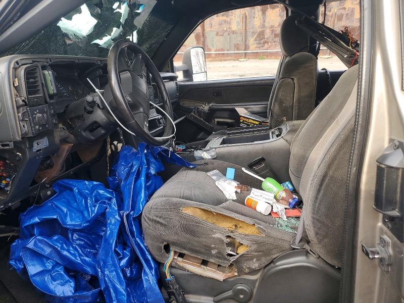 Photo 7 from auction – 2003 CHEVROLET SILVERADO with VIN 1GCHC29U63E147376