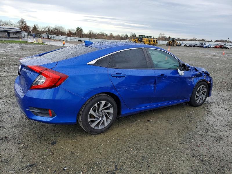 Photo 3 from auction – 2018 HONDA CIVIC EX with VIN 2HGFC2F74JH514448