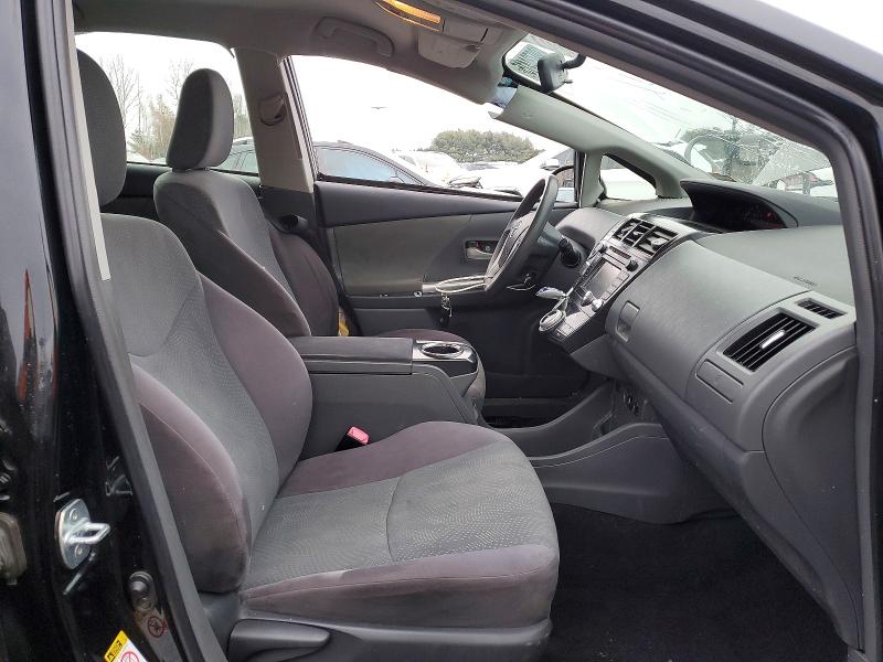 Photo 7 from auction – 2013 TOYOTA PRIUS V with VIN JTDZN3EU0D3257539