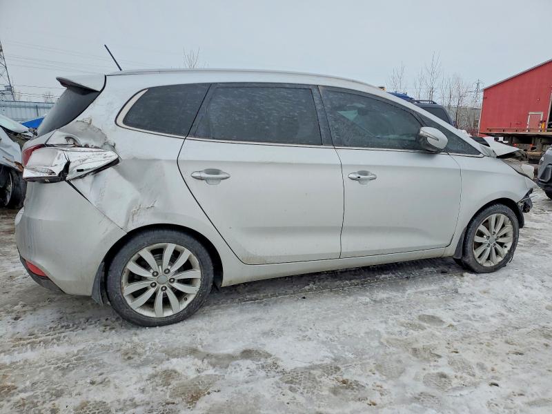 Photo 3 from auction – 2014 KIA RONDO with VIN KNAHU8A33E7045430