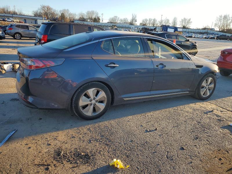 Photo 3 from auction – 2014 KIA OPTIMA HYB with VIN KNAGN4AD6E5064317