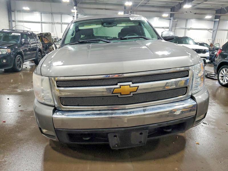 Photo 5 from auction – 2008 CHEVROLET SILVERADO with VIN 1GCEK19078E153658