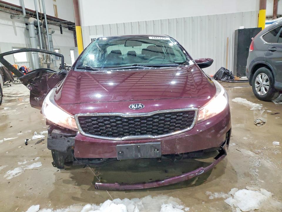 Photo 5 from auction – 2018 KIA FORTE with VIN 3KPFL4A77JE226520