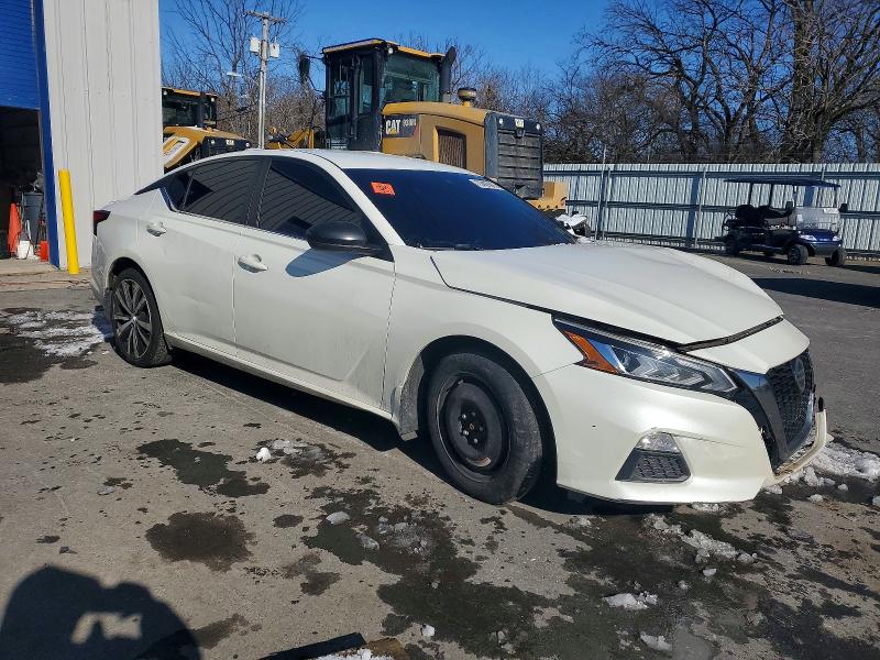 Photo 4 from auction – 2020 NISSAN ALTIMA SR with VIN 1N4BL4CW1LC148156