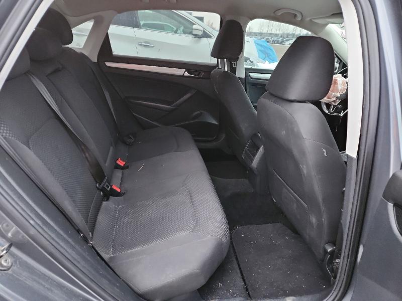 Photo 10 from auction – 2013 VOLKSWAGEN PASSAT S with VIN 1VWAN7A38DC080978