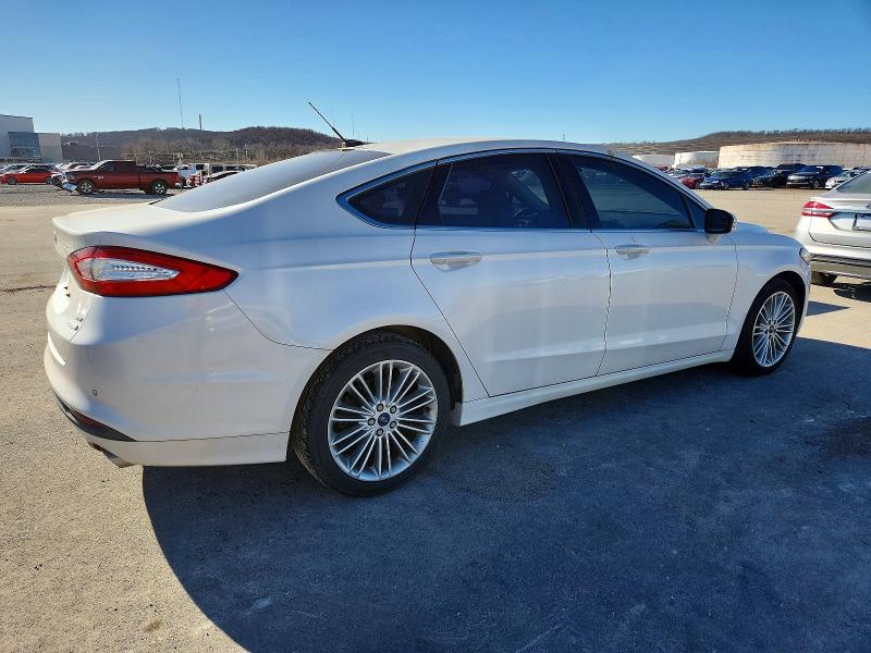 Photo 3 from auction – 2015 FORD FUSION SE with VIN 3FA6P0HD3FR223743