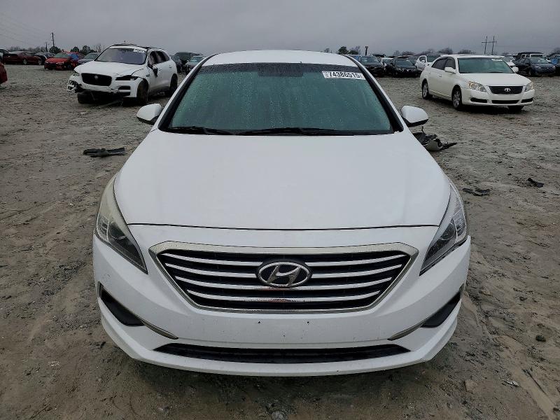 Photo 5 from auction – 2017 HYUNDAI SONATA SE with VIN 5NPE24AF9HH519931