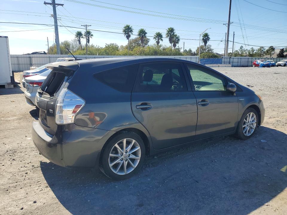 Photo 3 from auction – 2014 TOYOTA PRIUS V with VIN JTDZN3EU1EJ000984