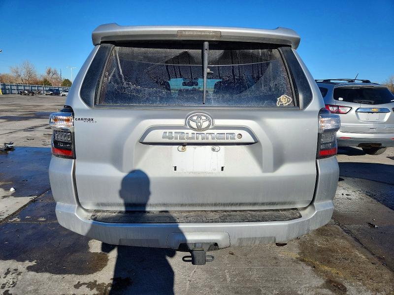 Photo 6 from auction – 2015 TOYOTA 4RUNNER with VIN JTEBU5JR8F5251170