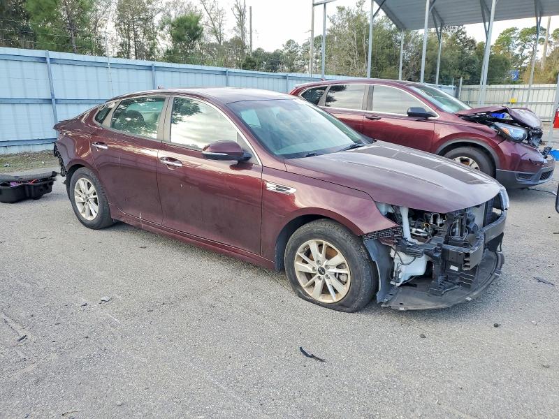 Photo 4 from auction – 2018 KIA OPTIMA with VIN 5XXGT4L38JG243963