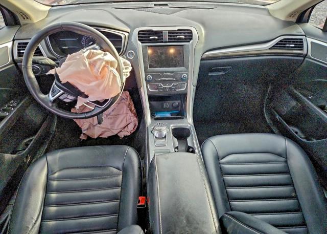 Photo 8 from auction – 2020 FORD FUSION SEL with VIN 3FA6P0CD2LR177972