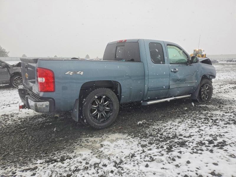 Photo 3 from auction – 2008 CHEVROLET SILVERADO with VIN 1GCEK19J58Z294732