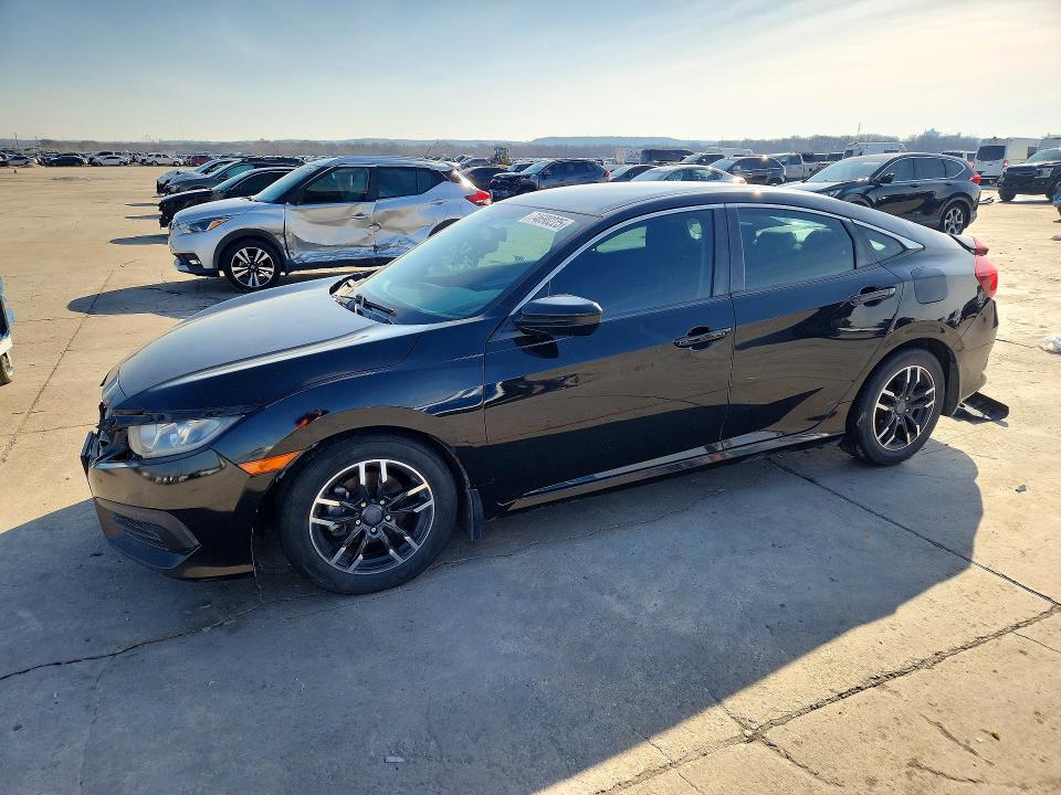 HONDA CIVIC LX 2017 с VIN 19XFC2F51HE016971 - Снимка от търг