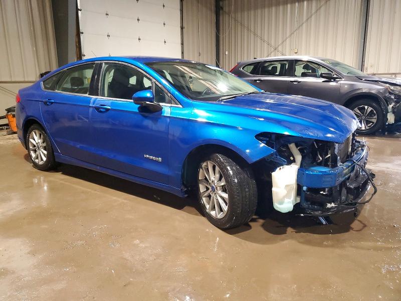 Photo 4 from auction – 2017 FORD FUSION with VIN 3FA6P0LU1HR374249