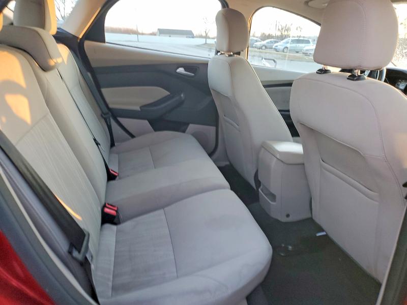 Photo 10 from auction – 2015 FORD FOCUS SE with VIN 1FADP3K25FL333112