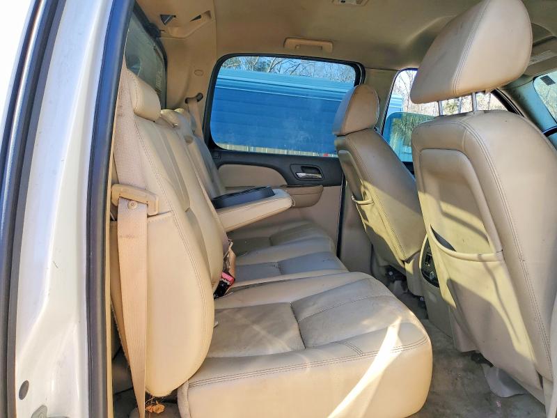 Photo 10 from auction – 2007 CHEVROLET AVALANCHE with VIN 3GNEC12017G195796