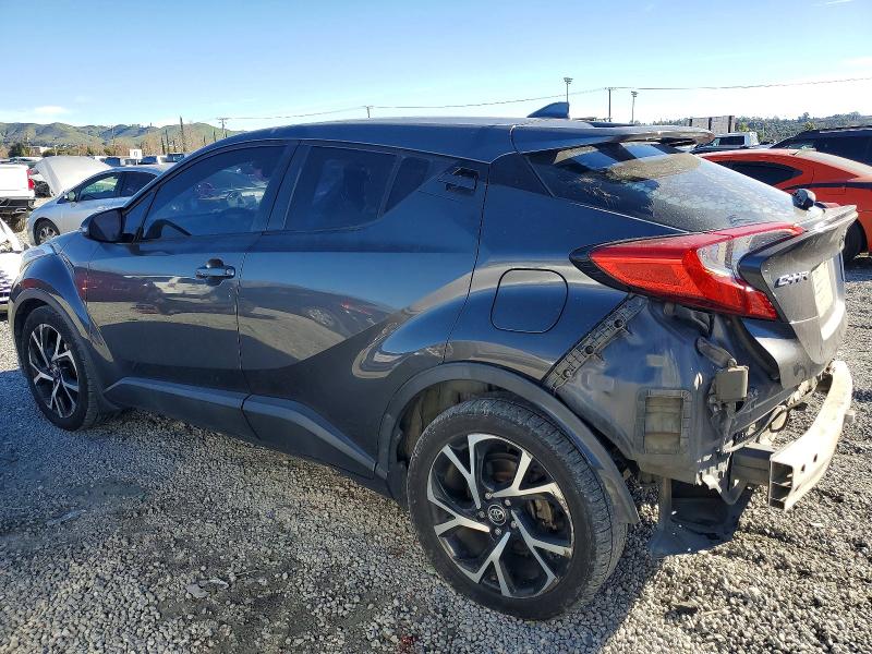Photo 2 from auction – 2018 TOYOTA C-HR XLE with VIN NMTKHMBX0JR008647