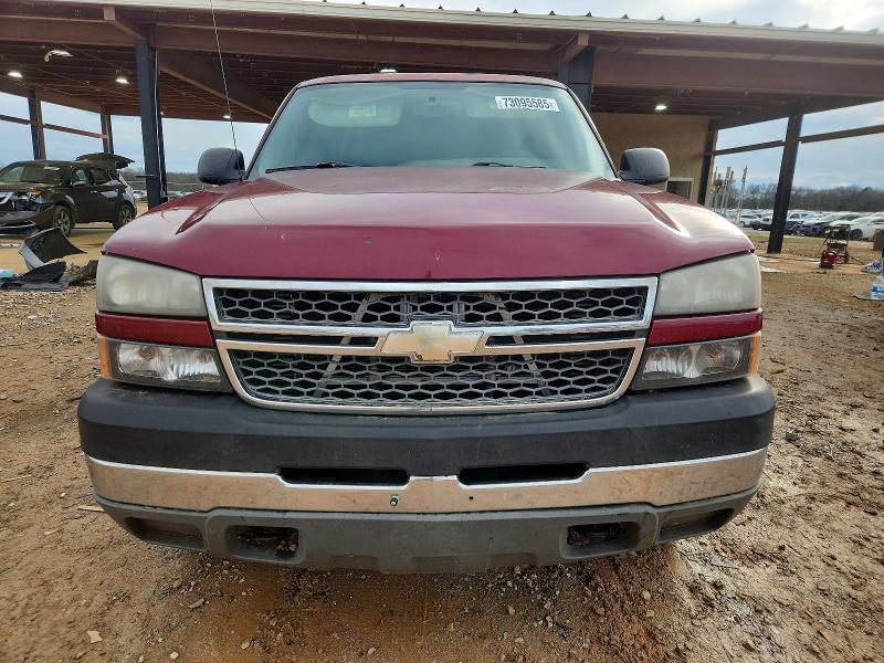 Photo 5 from auction – 2005 CHEVROLET SILVERADO with VIN 1GCHK29215E211280