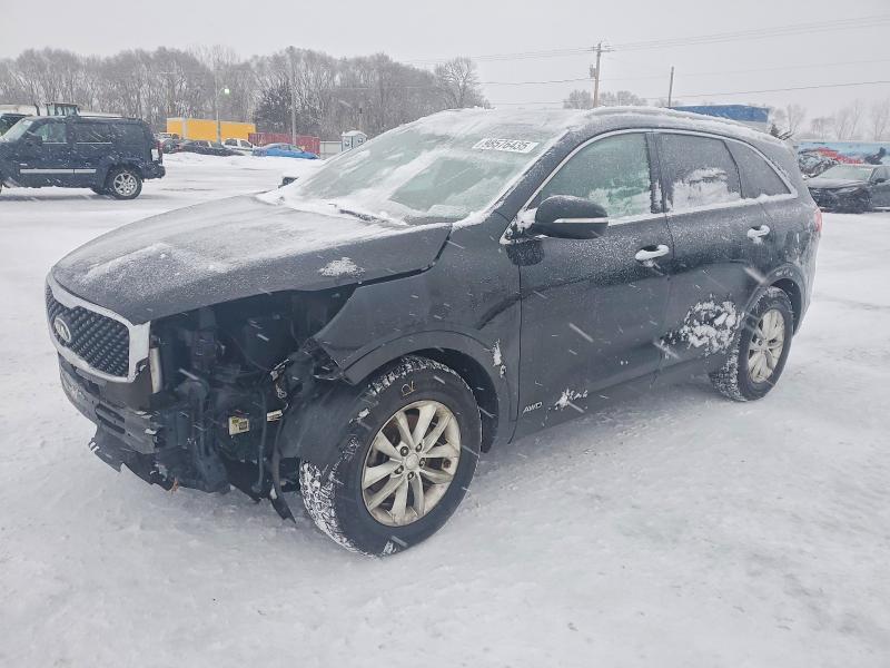 KIA SORENTO LX 2016 with VIN 5XYPGDA34GG057834 - Photo from auction