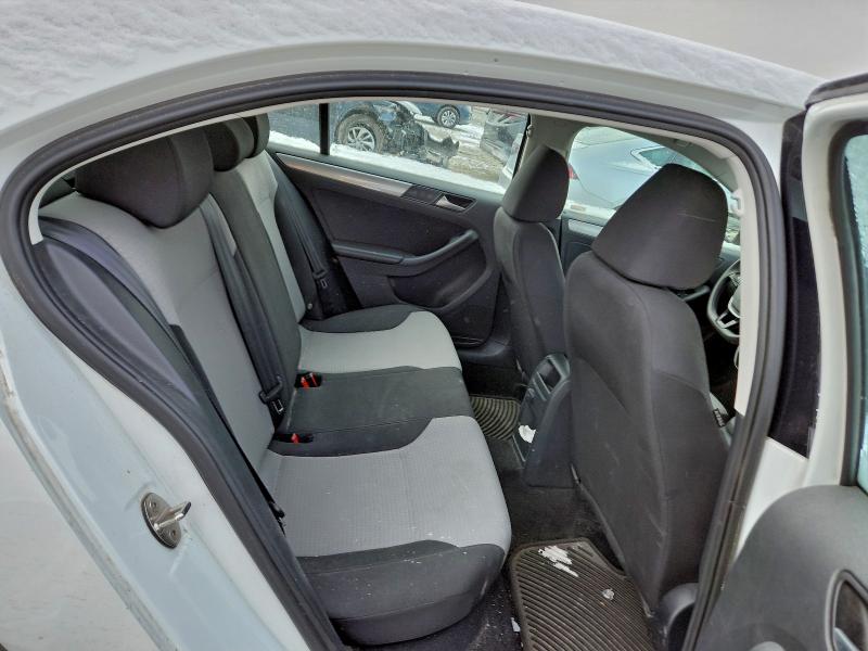 Photo 10 from auction – 2017 VOLKSWAGEN JETTA S with VIN 3VW167AJ8HM402986