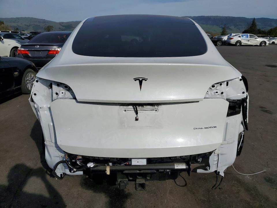 Photo 6 from auction – 2022 TESLA MODEL Y with VIN 7SAYGDEEXNF561070