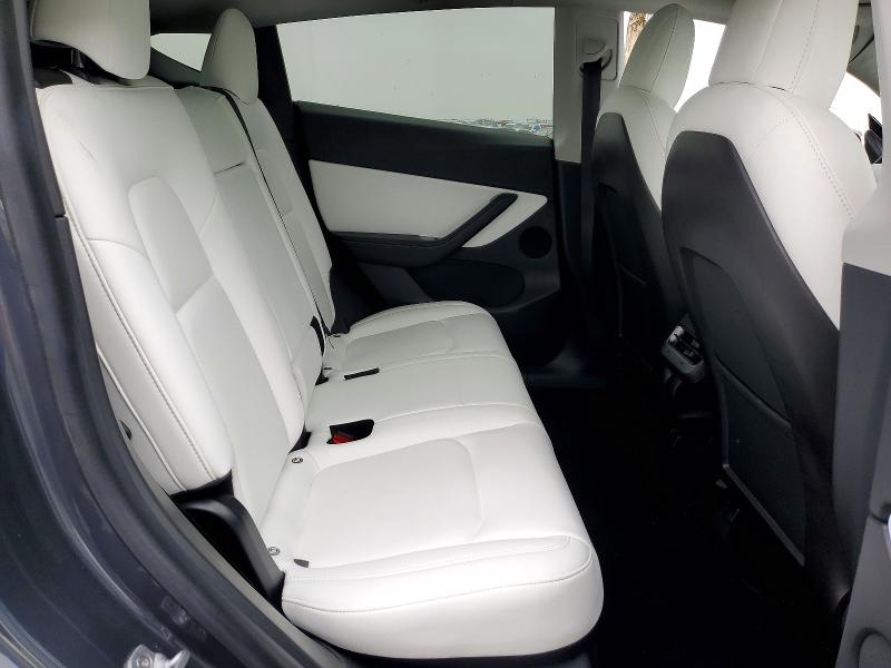 Photo 10 from auction – 2020 TESLA MODEL Y with VIN 5YJYGDEE6LF018924