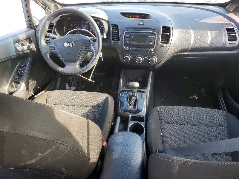Photo 8 from auction – 2017 KIA FORTE LX with VIN 3KPFK4A76HE119987