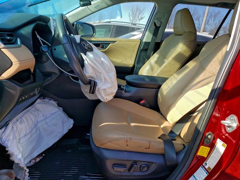 Photo 7 from auction – 2019 TOYOTA RAV4 LIMIT with VIN JTMN1RFV2KD037377