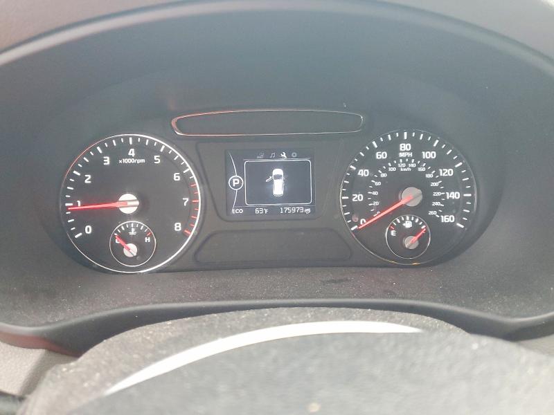 Photo 9 from auction – 2016 KIA SORENTO with VIN 5XYPH4A11GG101283
