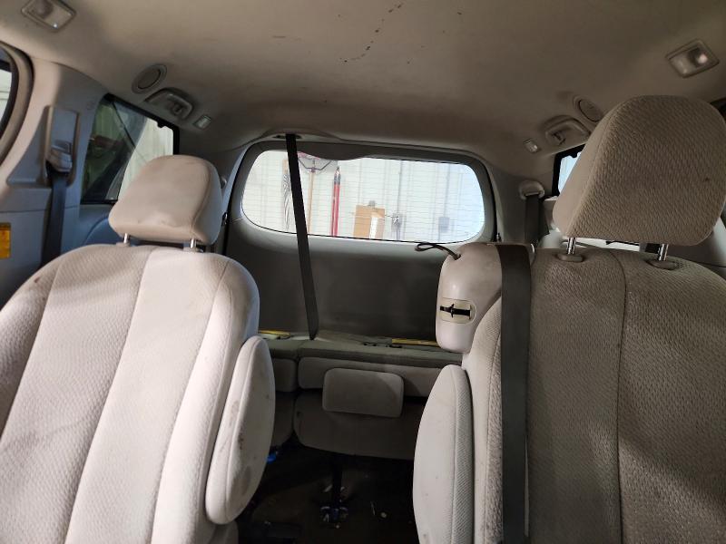 Photo 10 from auction – 2014 TOYOTA SIENNA LE with VIN 5TDKK3DC3ES496022