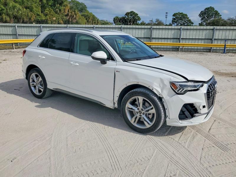 Photo 4 from auction – 2024 AUDI Q3 PREMIUM with VIN WA1EECF38R1068302