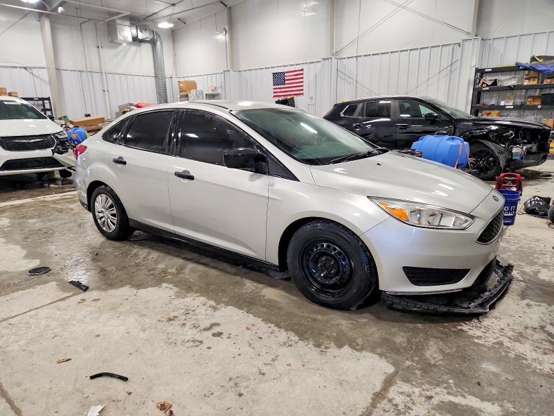 Photo 4 from auction – 2016 FORD FOCUS with VIN 1FADP3E22GL377100