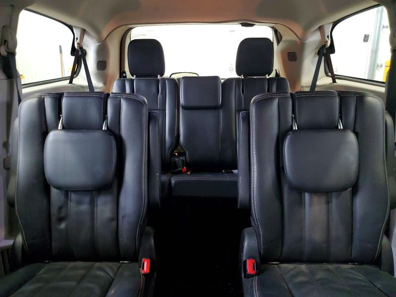 Photo 10 from auction – 2013 CHRYSLER TOWN & COU with VIN 2C4RC1BG8DR656327