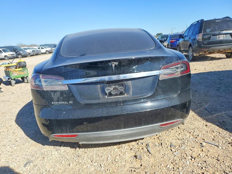 Photo 6 from auction – 2012 TESLA MODEL S with VIN 5YJSA1CN9CFP03170