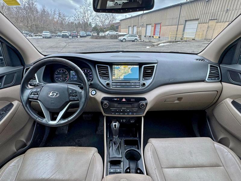 Photo 9 from auction – 2017 HYUNDAI TUCSON LIM with VIN KM8J3CA2XHU394362