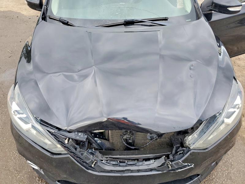 Photo 11 from auction – 2017 NISSAN SENTRA SR with VIN 3N1CB7AP1HY252162