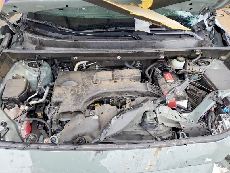 Photo 12 from auction – 2020 TOYOTA RAV4 XLE with VIN JTMW1RFV2LD053052