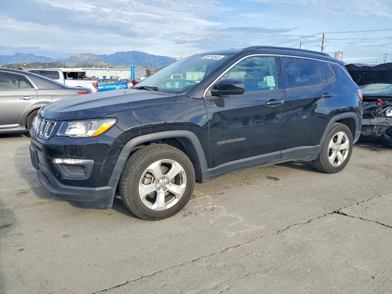 JEEP COMPASS LA 2019 with VIN 3C4NJCBB8KT855358 - Photo from auction
