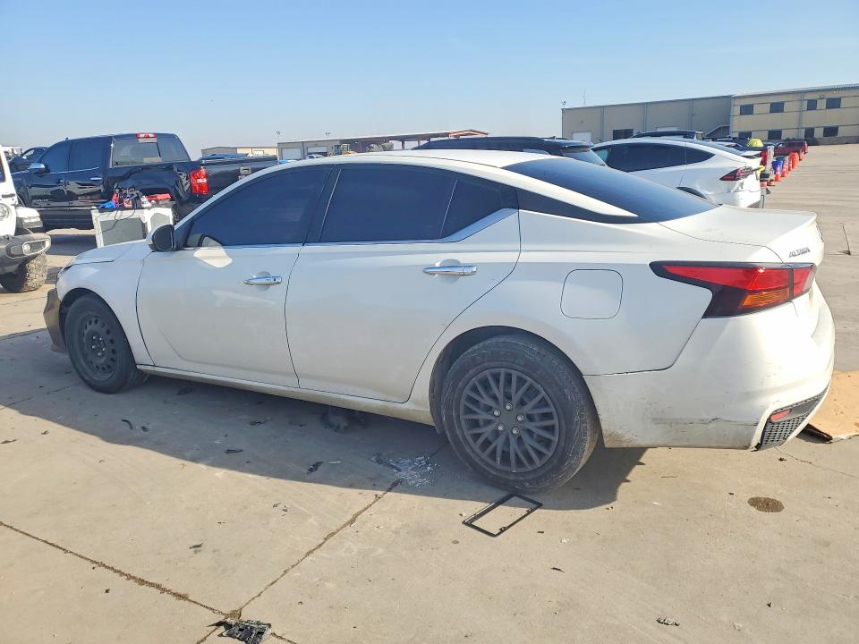 Photo 2 from auction – 2022 NISSAN ALTIMA with VIN 1N4BL4BV9NN327335