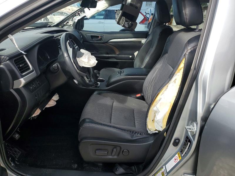 Photo 7 from auction – 2018 TOYOTA HIGHLANDER with VIN 5TDZZRFHXJS284122