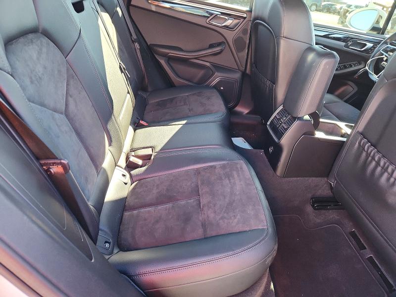 Photo 11 from auction – 2020 PORSCHE MACAN with VIN WP1AA2A50LLB03850