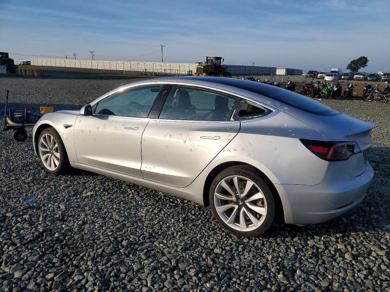 Photo 2 from auction – 2018 TESLA MODEL 3 with VIN 5YJ3E1EA2JF015270