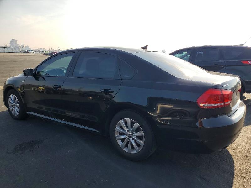 Photo 2 from auction – 2015 VOLKSWAGEN PASSAT with VIN 1VWAT7A32FC057432