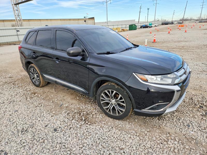 Photo 4 from auction – 2017 MITSUBISHI OUTLANDER with VIN JA4AD2A33HZ054343